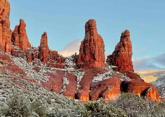 Guest With Up Close Chapel And Red Rock Views *